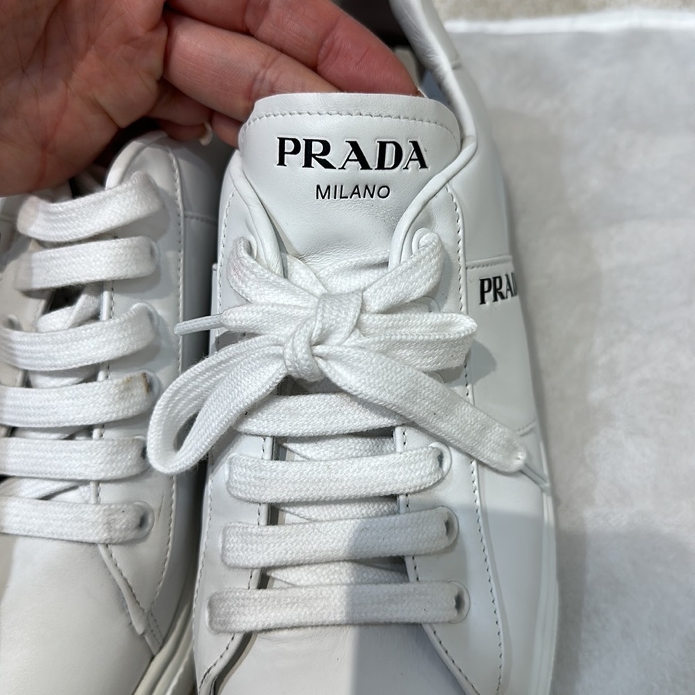 Black Friday Athentic Prada